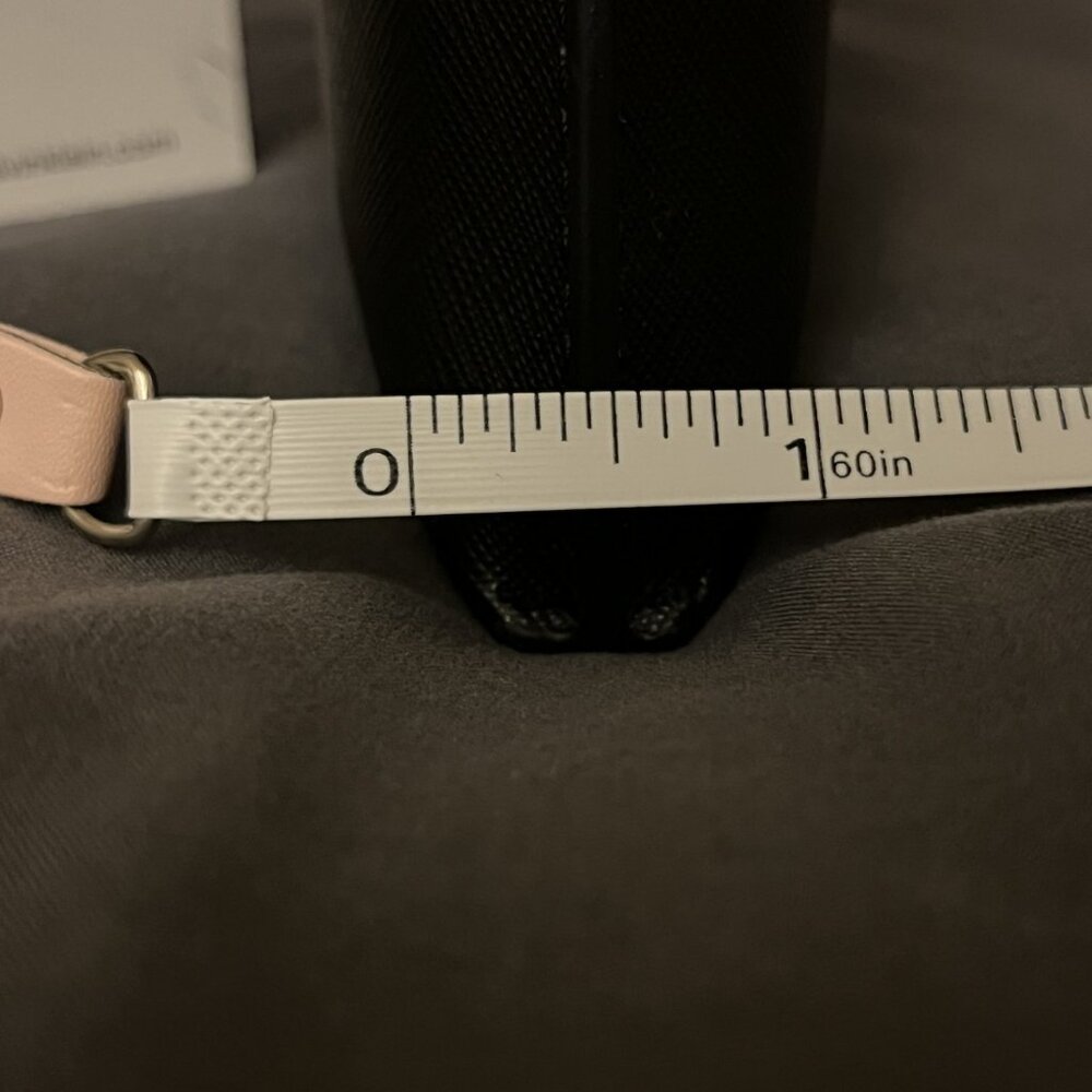BNWT Calvin Klein Black Clutch Zip Wristlet - Picture 6 of 7